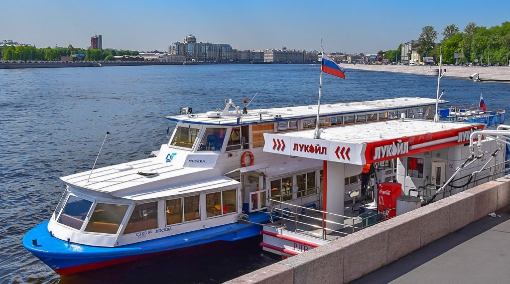 Бункеровка судна топливом в Москве